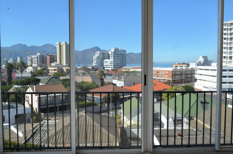 To Let 2 Bedroom Property for Rent in Strand North Western Cape